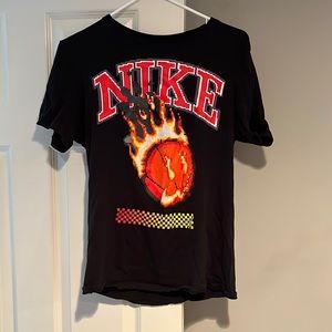 Nike Basketball Heat Check Shirt
